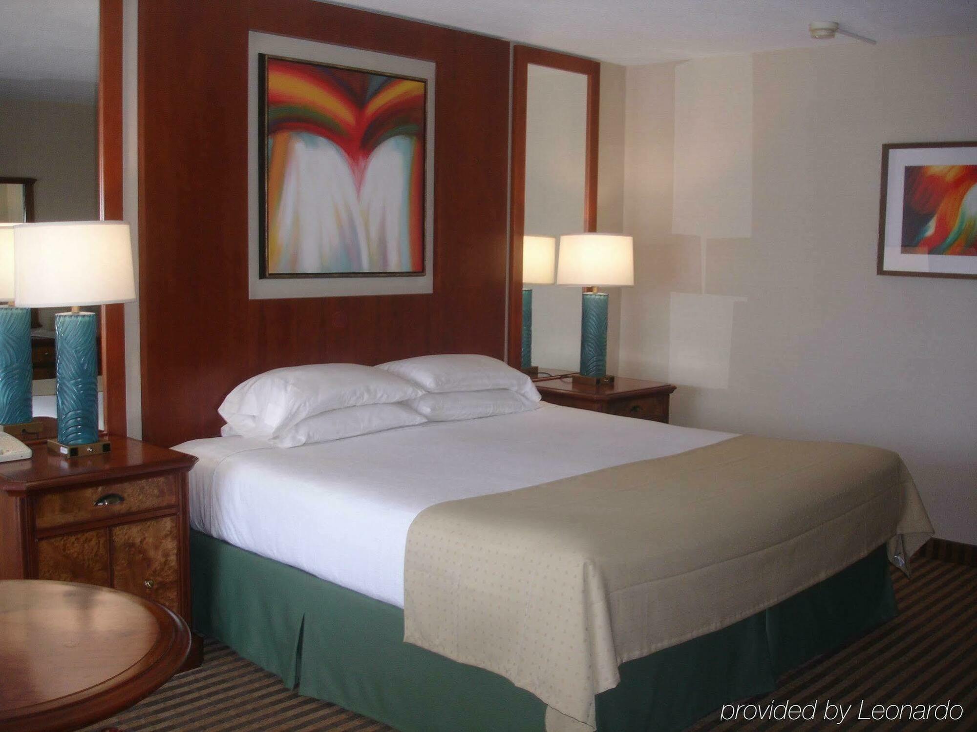 Holiday Inn Niagara Falls-By The Falls By Ihg Екстериор снимка