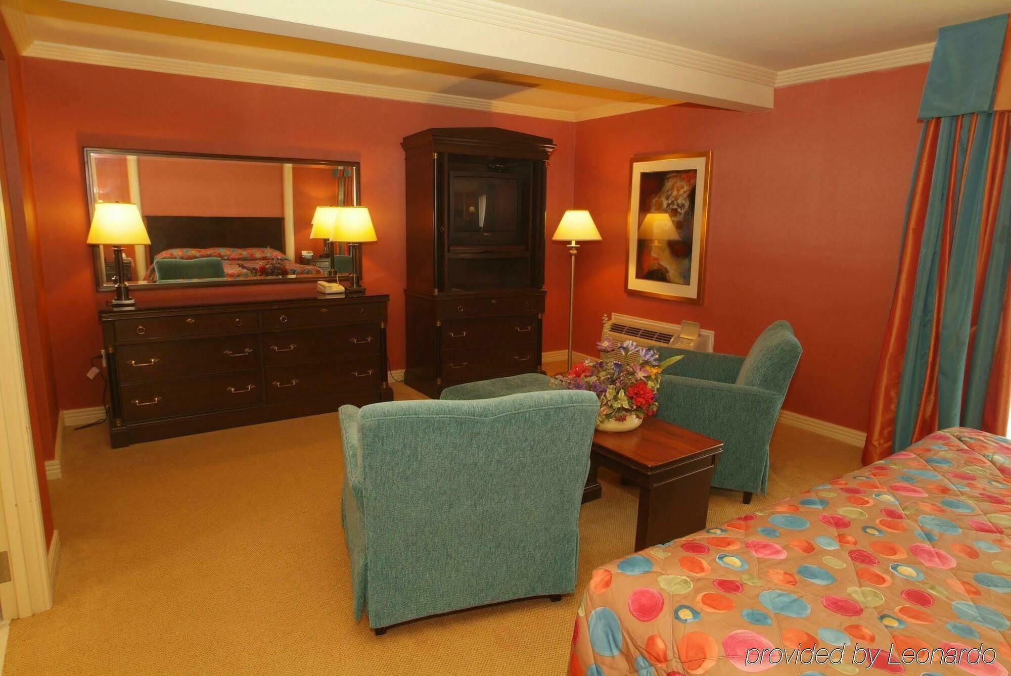 Holiday Inn Niagara Falls-By The Falls By Ihg Екстериор снимка