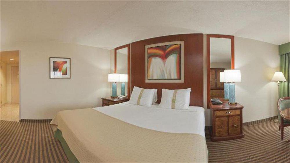 Holiday Inn Niagara Falls-By The Falls By Ihg Екстериор снимка